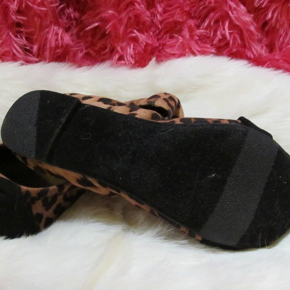 Cheetah print scrunchy flats - Picture 3 of 3